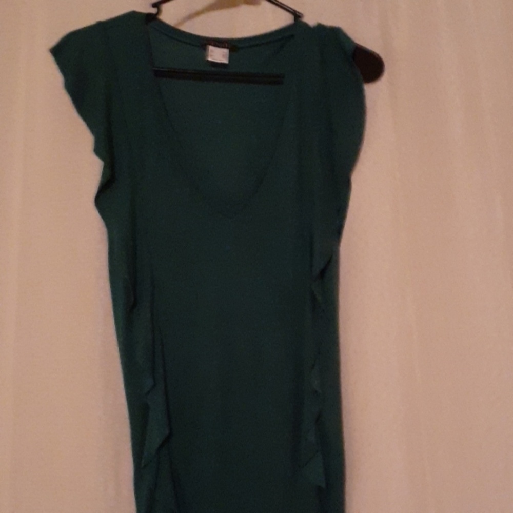 Ruffle sides top